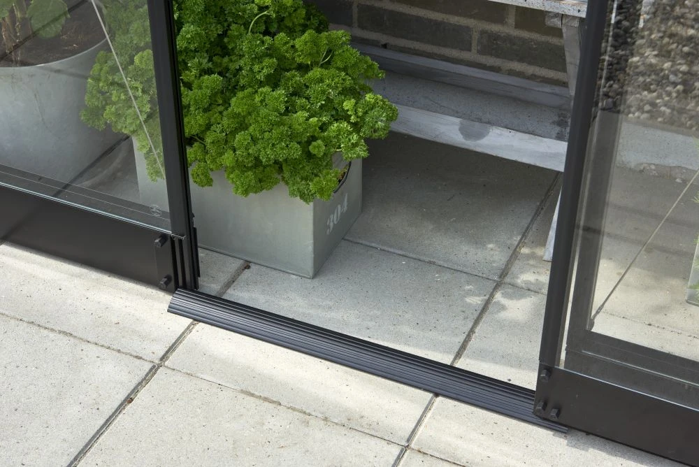 Royal Well Fundering Qube LT 24 Zwart Gecoat - Afbeelding 2